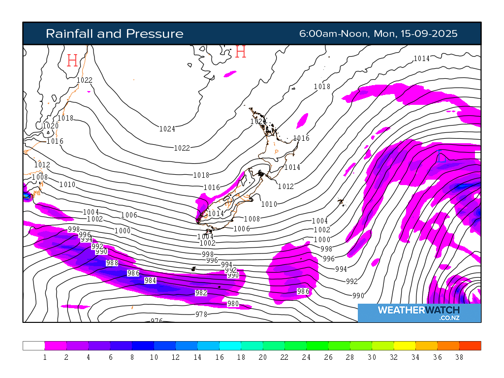Rainfall and pressure for 6:01am on Mon 15 September 2025