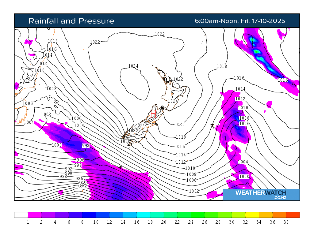 Rainfall and pressure for 7:01am on Fri 17 October 2025