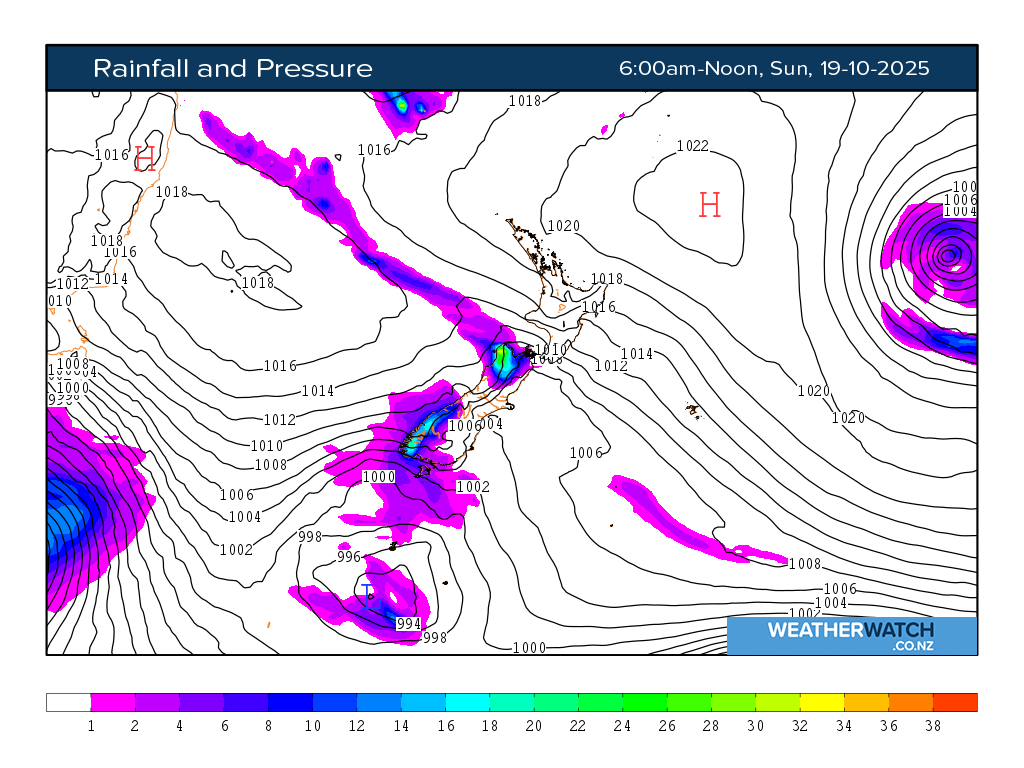 Rainfall and pressure for 7:01am on Sun 19 October 2025