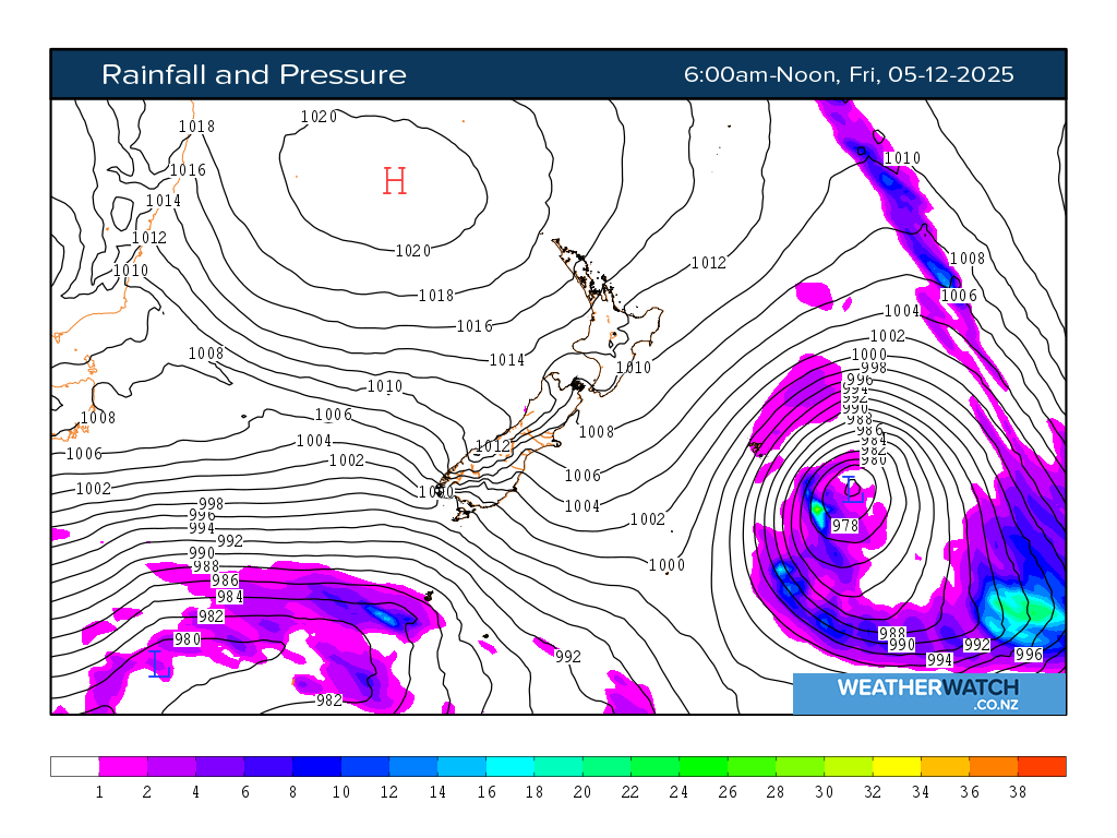 Rainfall and pressure for 7:01am on Fri 5 December 2025
