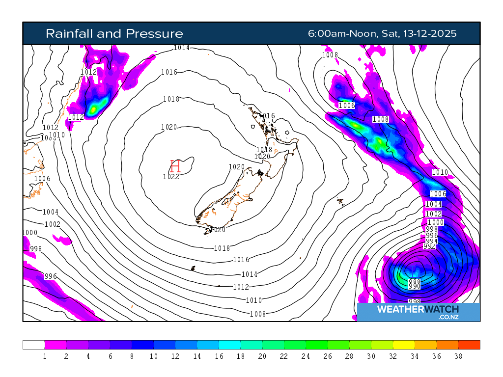 Rainfall and pressure for 7:01am on Sat 13 December 2025