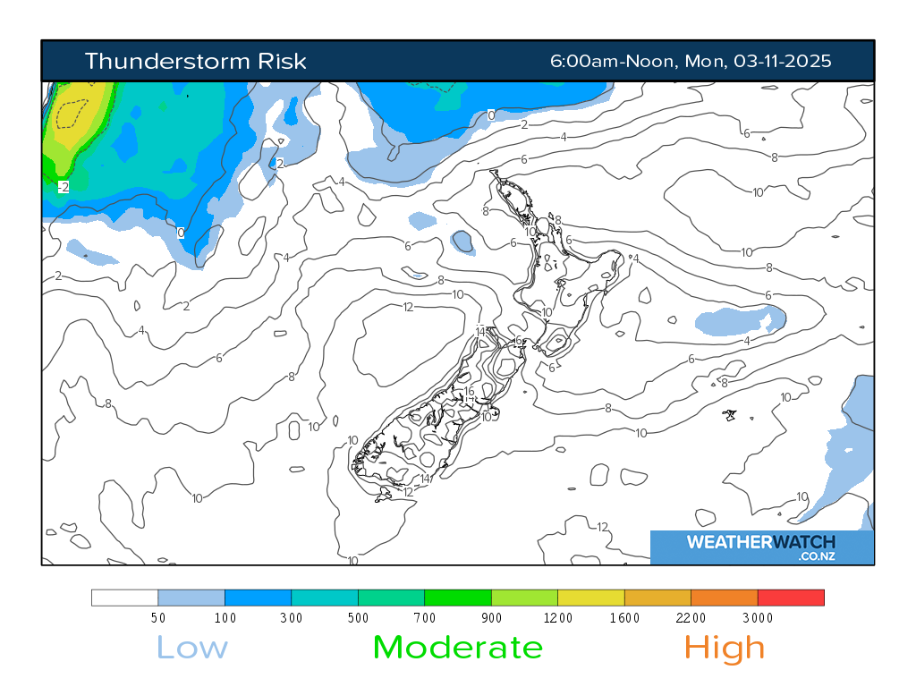Thunderstorm risk for 7:01am on Mon 3 November 2025
