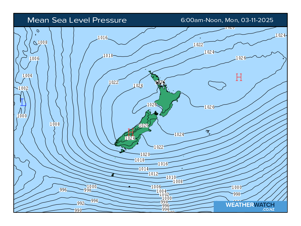 Mean sea level pressure for 7:01am on Mon 3 November 2025