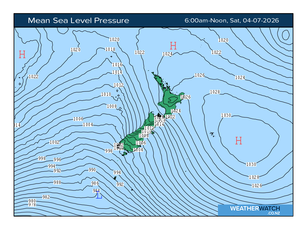 Mean sea level pressure for 6:01am on Sat 4 July 2026