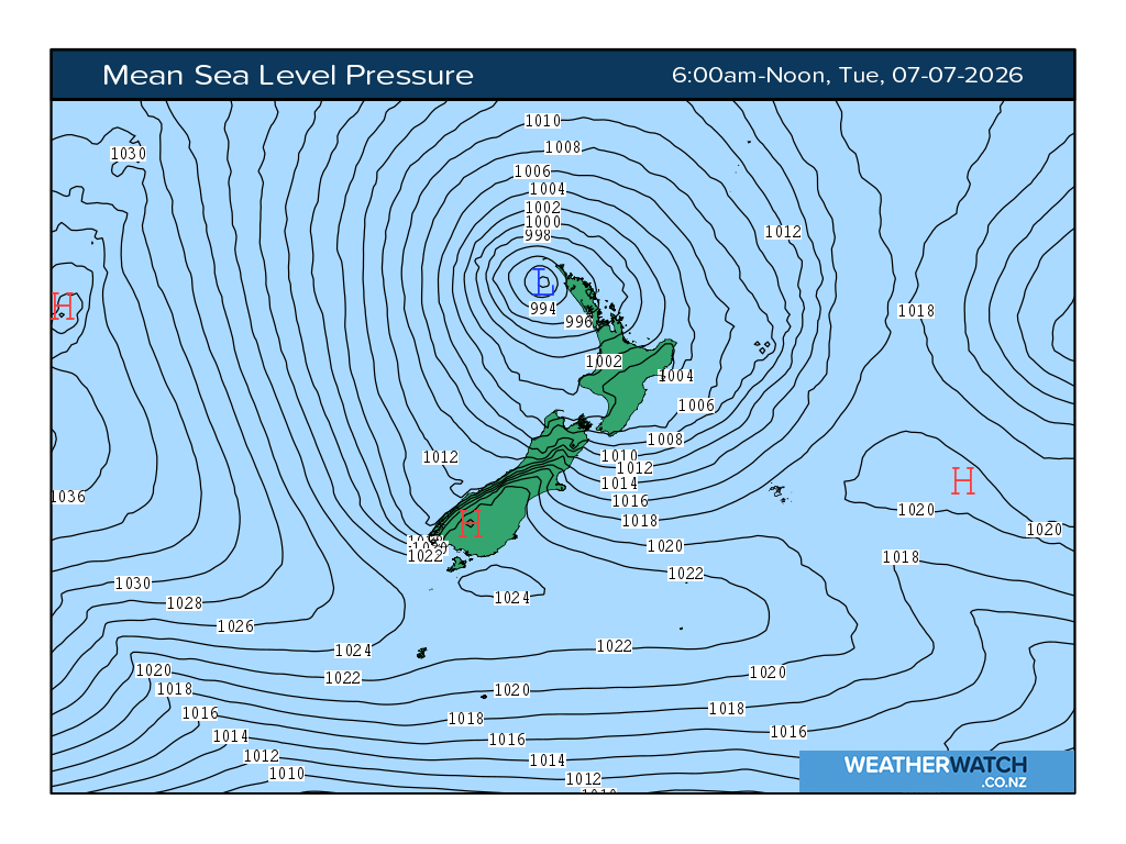 Mean sea level pressure for 6:01am on Tue 7 July 2026
